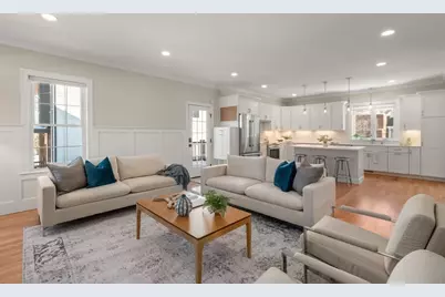 211 Florence Ave, Arlington, MA 02476 - Photo 4