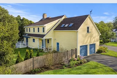 55 Roosevelt Ave, Marblehead, MA 01945 - Photo 2