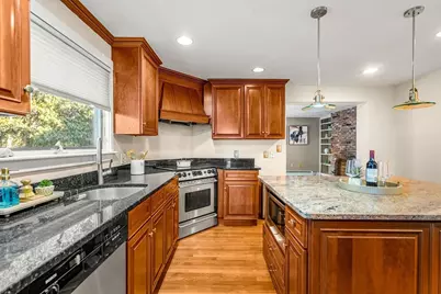 55 Roosevelt Ave, Marblehead, MA 01945 - Photo 8