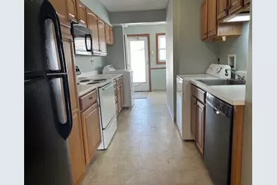 1181 James St #1181, Chicopee, MA 01022 - Photo 4