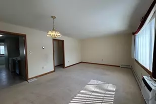 1181 James St, Chicopee, MA 01022 - Photo 10