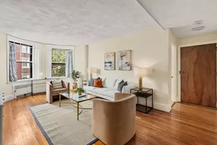 37 St Paul St, Brookline, MA 02446 - Photo 6