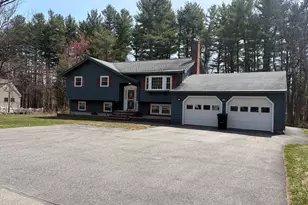 8 Barry Dr, Chelmsford, MA 01863 - Photo 1