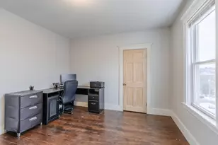 18 Gosnold St, Worcester, MA 01606 - Photo 16