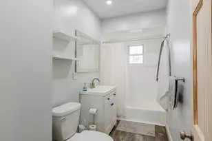 18 Gosnold St, Worcester, MA 01606 - Photo 12