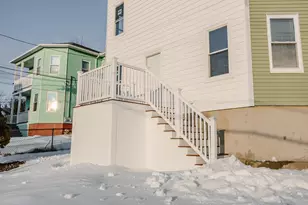 18 Gosnold St, Worcester, MA 01606 - Photo 2