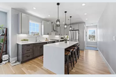 14 Maple St #14, Watertown, MA 02472 - Photo 4