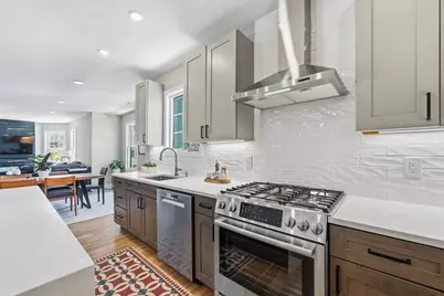 14 Maple St #14, Watertown, MA 02472 - Photo 2