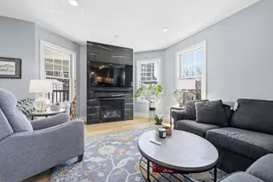 14 Maple St, Watertown, MA 02472 - Photo 10