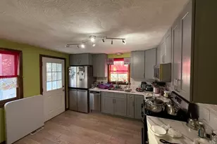 471 Butman Rd, Lowell, MA 01852 - Photo 6