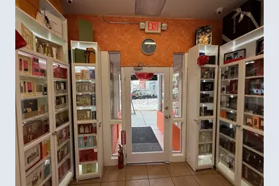 131-137 Essex St #135, Lawrence, MA 01840 - Photo 2