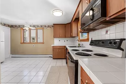 15 Cass St, Melrose, MA 02176 - Photo 14