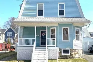 15 Cass St, Melrose, MA 02176 - Photo 2