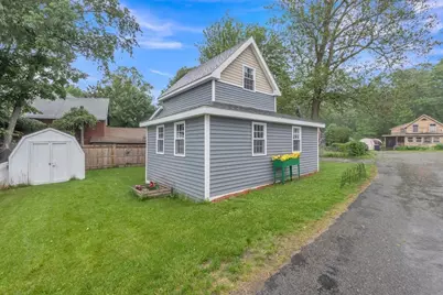 21 Myrtle Ave, Sterling, MA 01564 - Photo 1