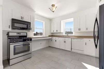 30 Longwood Rd, Lynn, MA 01904 - Photo 2