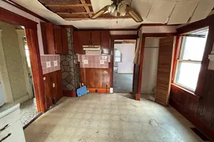 283 Wilbraham Rd, Springfield, MA 01109 - Photo 10