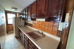 283 Wilbraham Rd, Springfield, MA 01109 - Photo 20