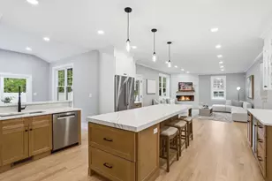6 Lane Ave, Bedford, MA 01730 - Photo 10