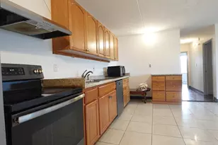 37 Skyline Dr, Braintree, MA 02184 - Photo 4