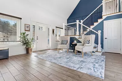 12 Warren St, Georgetown, MA 01833 - Photo 2