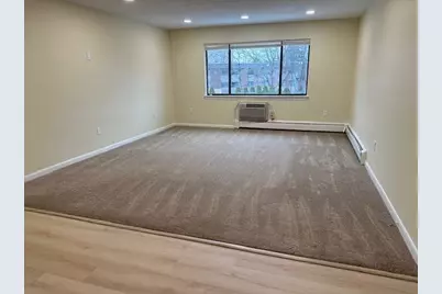 12 Hallmark Gdns #7, Burlington, MA 01803 - Photo 10