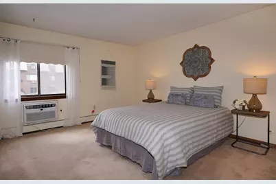 12 Hallmark Gdns #7, Burlington, MA 01803 - Photo 14