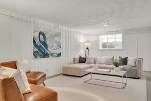 95 Beverly Rd, Brookline, MA 02467 - Photo 14