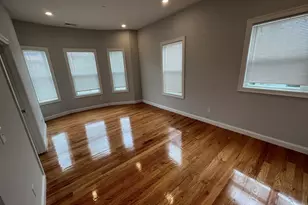 126 Cross St, Somerville, MA 02145 - Photo 10