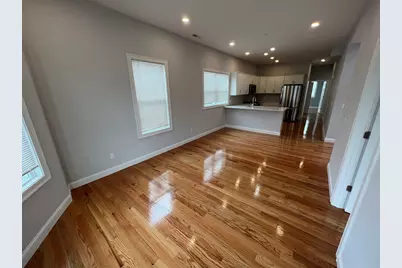 126 Cross St #6, Somerville, MA 02145 - Photo 2