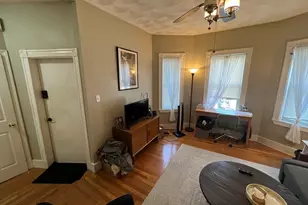 24 Ellington Rd, Somerville, MA 02144 - Photo 6