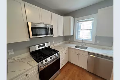 33 Hancock St #2, Somerville, MA 02144 - Photo 2