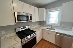 33 Hancock St, Somerville, MA 02144 - Photo 2