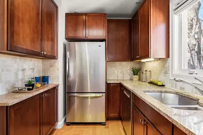 23 Rowe St #23, Boston, MA 02131 - Photo 12