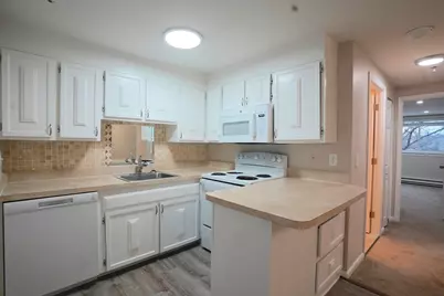 72 Presidential Dr #2, Quincy, MA 02169 - Photo 4