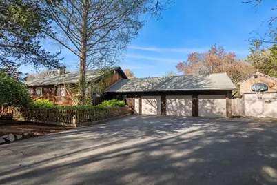 16 Wadsworth Ln, Dartmouth, MA 02748 - Photo 30