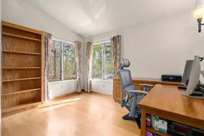 16 Wadsworth Ln, Dartmouth, MA 02748 - Photo 16