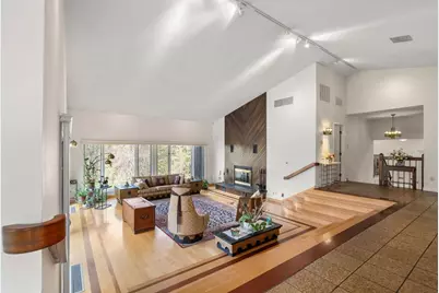 16 Wadsworth Ln, Dartmouth, MA 02748 - Photo 4