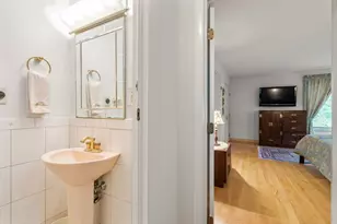 16 Wadsworth Ln, Dartmouth, MA 02748 - Photo 10
