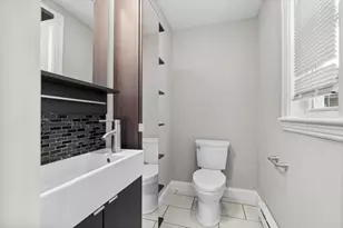 35 Harbor View St, Boston, MA 02125 - Photo 22