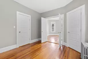 35 Harbor View St, Boston, MA 02125 - Photo 12