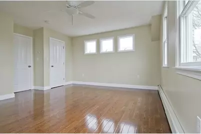 28 Bell St, Quincy, MA 02169 - Photo 12