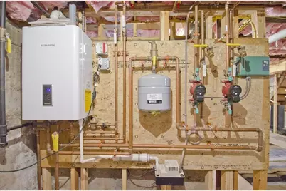 28 Bell St, Quincy, MA 02169 - Photo 18