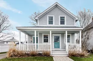 28 Bell St, Quincy, MA 02169 - Photo 1