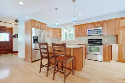 50 Riverside Pl, Walpole, MA 02081 - Photo 8