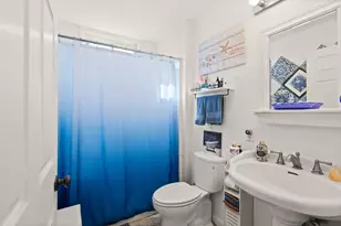 37 Lincoln St, North Andover, MA 01845 - Photo 10