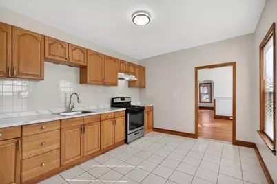 27 Larchmont St, Boston, MA 02124 - Photo 12