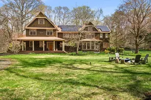 2 Spingler Dr, Hamilton, MA 01982 - Photo 2