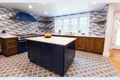 2 Spingler Dr, Hamilton, MA 01982 - Photo 22