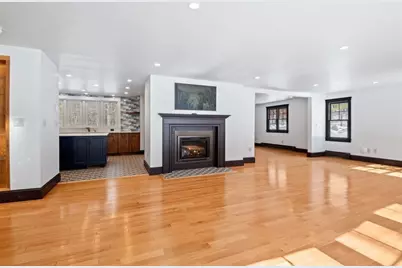 2 Spingler Dr, Hamilton, MA 01982 - Photo 12