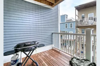22 Woodward St #4, Boston, MA 02127 - Photo 4